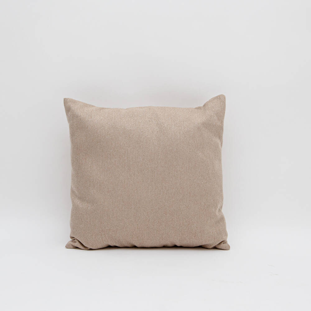 Renta de cojin liso unicolor arena para decoracion de boda o evento beach wedding