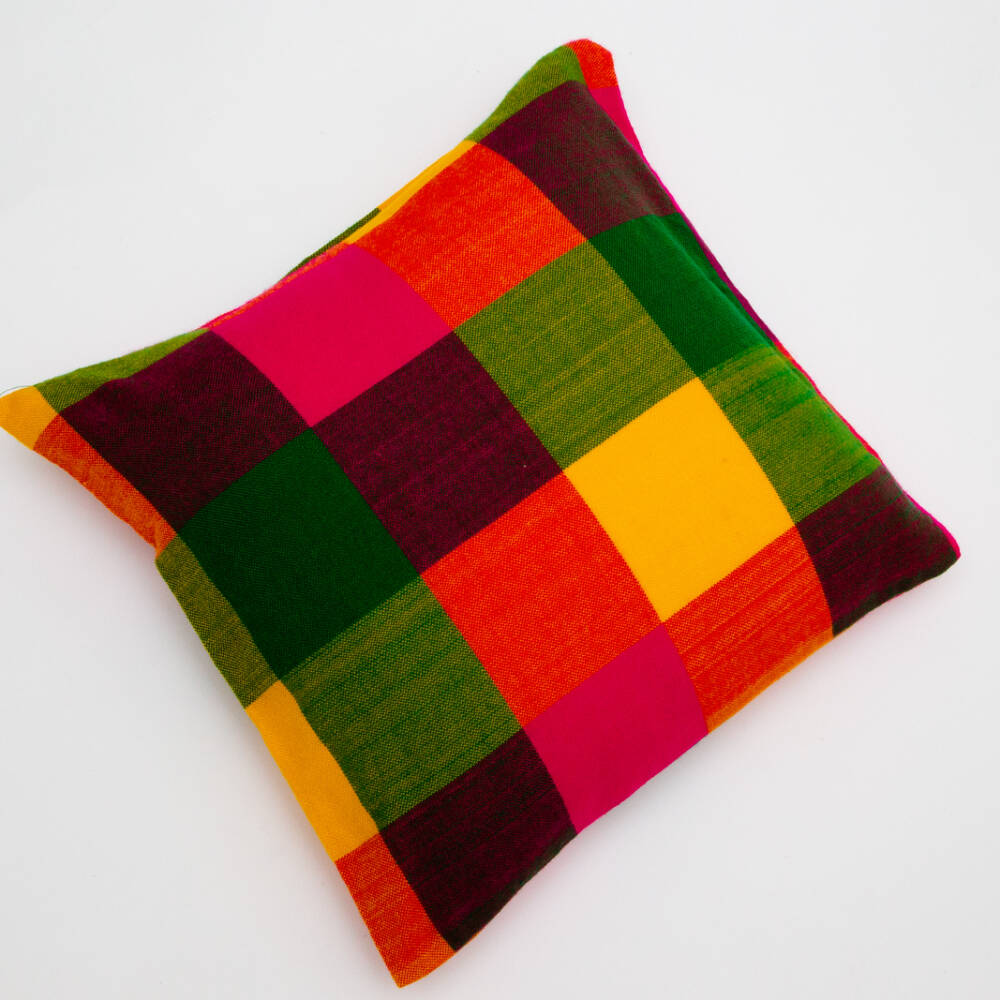 Renta de cojin color mexicano para decoracion de boda o evento sayulita wedding